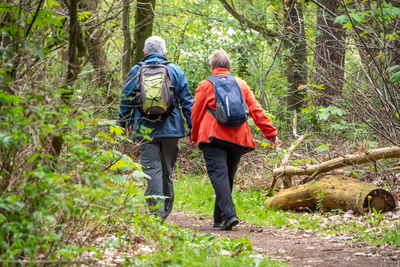 Wandelaars onderweg vanuit Oss